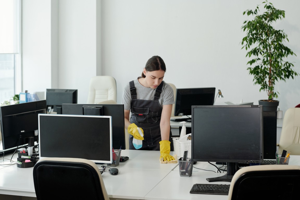 Büroreinigung in Aktion